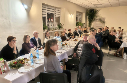 „Wigilijne Spotkanie Rodzin” w Domu Pomocy Społecznej dla Dzieci i Młodzieży w Pilchowicach